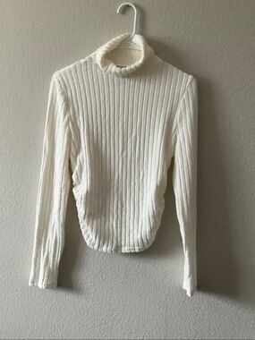 SHEIN White Ribbed Turtleneck Sweater
